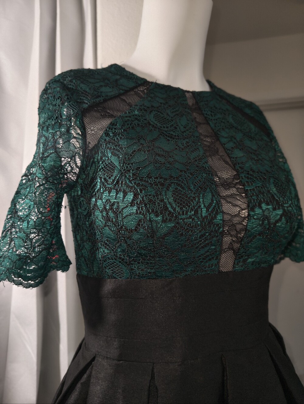 Monique Lhuillier Cocktail Dress